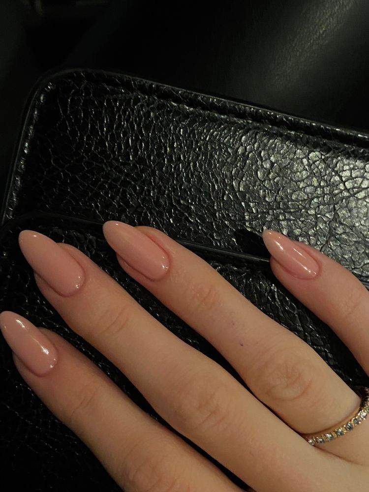 Nude Nails For Your Beauty