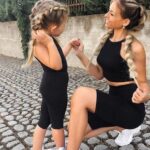 1688777202_Matching-Mom-And-Daughter-Spring-Outfits.jpg