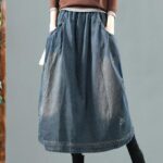 1688781250_Denim-Skirt-Outfits-For-Autumn.jpg