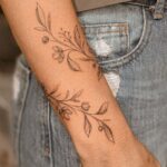 1688794694_Henna-Wrist-Tattoos.jpg