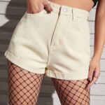 1688804378_Beige-Shorts-Outfits.jpg