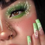 1688810446_Best-Makeup-Ideas-For-Green-Eyes.jpg