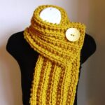 1688813750_No-Knit-Cowl-With-A-Big-Button.jpg