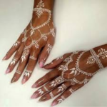 1688818530_Gold-Henna-Tattoos.png
