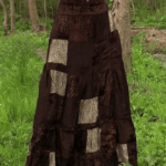 1688838539_Velvet-Midi-Skirt-Outfits.png