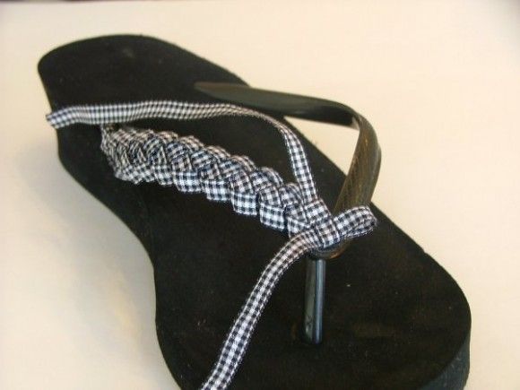Amusing And Original DIY Polka
  Dot Sandals