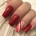 Christmas-Manicure-Ideas.jpg