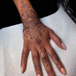 Henna-Wrist-Tattoos.jpg