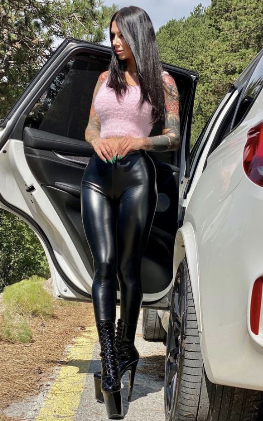 Leather Leggings For The Fall